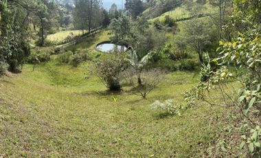 Venta de Finca en Santa Elena,Medellín.  $2.495 mill. 20 minutos del aeropuerto internacional 8.000m2