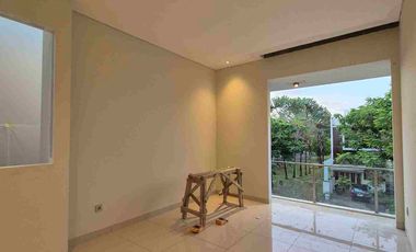 RUMAH MEWAH POROS JALAN DAYA MAKASSAR.  10x20. FULL FASILITAS.