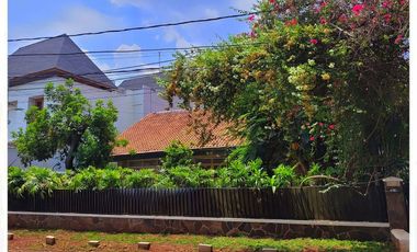 Rumah Arsitektur 1962 Klasik dijual di Brawijaya, Kebayoran Baru, South Jakarta