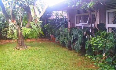 Rumah Arsitektur 1962 Klasik dijual di Brawijaya, Kebayoran Baru, South Jakarta