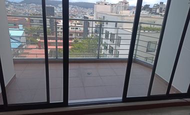 Departamento amplio Quito Tennis.