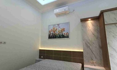Rumah Mewah Luas KOLAM RENANG dan Full Furnish Mewah