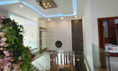 Rumah Mewah Luas KOLAM RENANG dan Full Furnish Mewah
