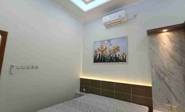Rumah Mewah Luas KOLAM RENANG dan Full Furnish Mewah
