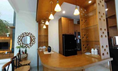 Rumah Mewah Luas KOLAM RENANG dan Full Furnish Mewah