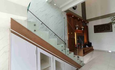 Rumah Mewah Luas KOLAM RENANG dan Full Furnish Mewah