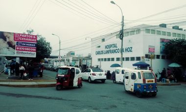 ALQUILO OFICINA ZONA FULL CLIENTES EN Puente Piedra AT 16M2 en PISO3 Negociable! Cono Norte