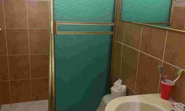 BONITA CASA AMOBLADA EN VENTA CON 5 DORMITORIOS UBICADA EN PUNTA CARNERO