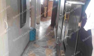 Vendo casa 2o. piso en manrique oriental cerca al parque Gaitán