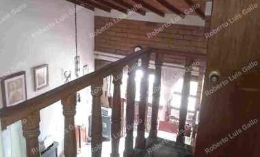 Vendo casa 2o. piso en manrique oriental cerca al parque Gaitán