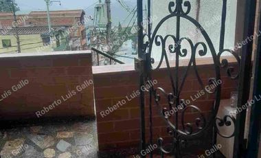 Vendo casa 2o. piso en manrique oriental cerca al parque Gaitán