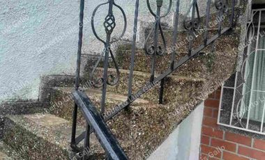 Vendo casa 2o. piso en manrique oriental cerca al parque Gaitán