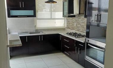 CASA EN RENTA BOSQUES DE ICA ZINACANTEPEC