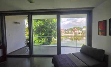 Via a la Costa, Renta de Casa de 4 Dormitorios con Piscina y Hermosas Áreas Verdes con Vista al Lago