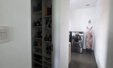 Via a la Costa, Renta de Casa de 4 Dormitorios con Piscina y Hermosas Áreas Verdes con Vista al Lago