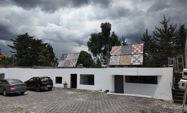 Propiedad comercial en venta con dos entradas, sobre la Autopista Rumiñahui, parqueadero para 20 vehículos, Valle de Los Chillos, Quito