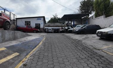 Terreno en venta en Ambato ideal para locales + departamentos o Bodegas en Av. Indoamérica, sector Izamba vía Quito