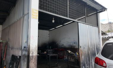 Terreno en venta en Ambato ideal para locales + departamentos o Bodegas en Av. Indoamérica, sector Izamba vía Quito