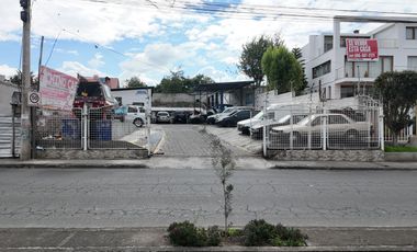 Terreno en venta en Ambato ideal para locales + departamentos o Bodegas en Av. Indoamérica, sector Izamba vía Quito