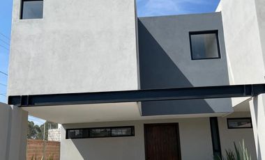CASA EN VENTA EN XILOTZINGO