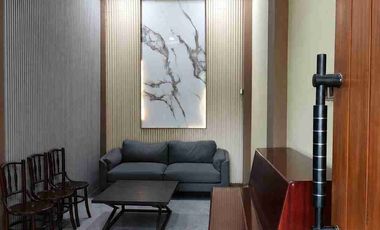 Dijual Rumah 3 Lantai di Perum Secang