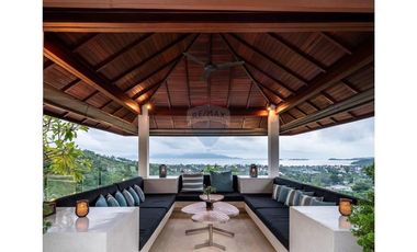 STUNNING 4-BEDROOM SEAVIEW VILLA FOR SALE