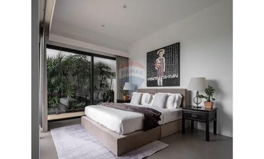 STUNNING 4-BEDROOM SEAVIEW VILLA FOR SALE