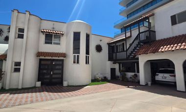 Oportunidad de casa ensueno, frente a espectaculares amaneceres