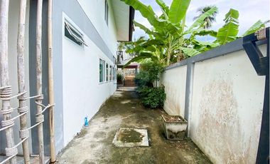Modern 5-Bedroom Pool Villa in Prime Bophut