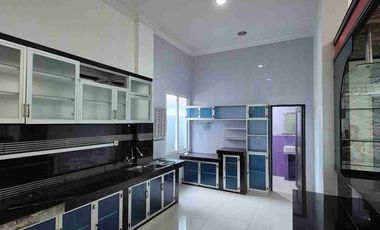 Disewakan HANYA LT. 1 - rumah pinggir Jl. Sepakat 2