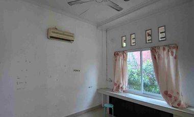 Disewakan HANYA LT. 1 - rumah pinggir Jl. Sepakat 2