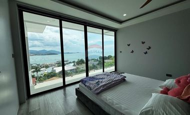 Luxurious 9-Bed Villa with Sea Views in Koh Samui