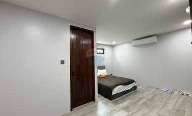 Luxurious 9-Bed Villa with Sea Views in Koh Samui