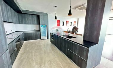 Luxurious 9-Bed Villa with Sea Views in Koh Samui
