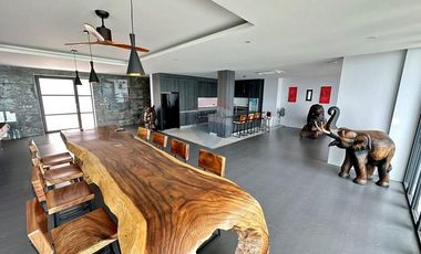 Luxurious 9-Bed Villa with Sea Views in Koh Samui
