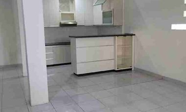 DISEWAKAN RUMAH MINIMALIS 2 LANTAI KAWALUYAAN BANDUNG