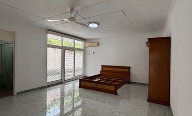 Disewakan Rumah Luas Area Prime Kemang – Cocok untuk Kantor & Hunian
