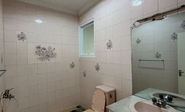 Disewakan Rumah Luas Area Prime Kemang – Cocok untuk Kantor & Hunian