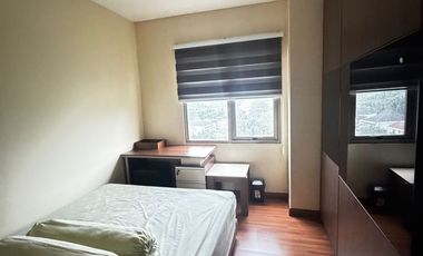 Y. DIJUAL APARTEMEN MEWAH FURNISH HEGARMANAH RESIDENECE BANDUNG 3BR TIPE DIAMOND