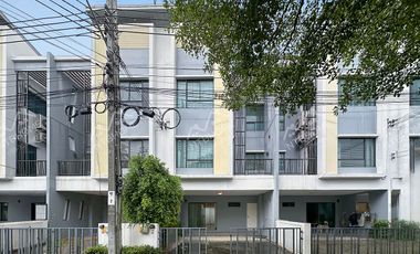 ทาวน์โฮม 3 ชั้น ธนาคลัสเตอร์ ราชพฤกษ์ – สถานีบางพลู ต้นโครงการ แปลงหน้าสวน พร้อมอยู่ ใกล้ MRT สายสีม่วง สถานีบางรักใหญ่