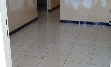 DISEWAKAN RUMAH EKONOMIS DAN LENGKAP DEKAT MERR