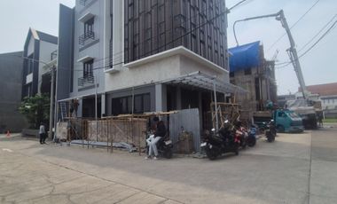 Rumah Usaha, Berlokasi Di Kawasan Profit dan Ramai, Lynn Parc Residence, Bandung