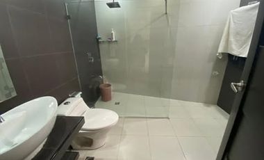 5-Bedroom Townhouse for Sale/Rent near BGC, Taguig City *Kapitolyo, Pasig City