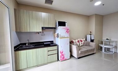 Disewakan 2BR Madison Park Garden View Modern Minimalist Cozy, Dekat Mall Taman Anggrek