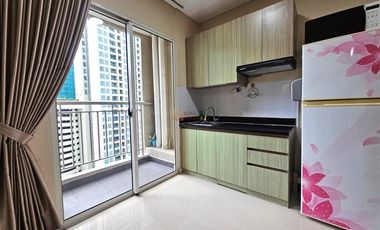 Disewakan 2BR Madison Park Garden View Modern Minimalist Cozy, Dekat Mall Taman Anggrek