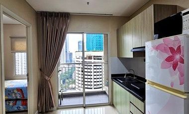 Disewakan 2BR Madison Park Garden View Modern Minimalist Cozy, Dekat Mall Taman Anggrek