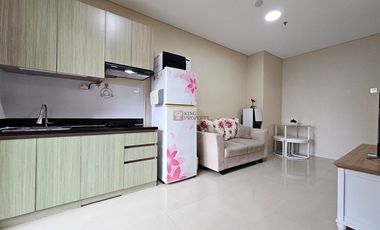 Disewakan 2BR Madison Park Garden View Modern Minimalist Cozy, Dekat Mall Taman Anggrek