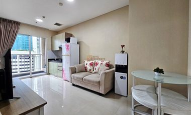 Disewakan 2BR Madison Park Garden View Modern Minimalist Cozy, Dekat Mall Taman Anggrek