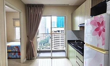 Disewakan 2BR Madison Park Garden View Modern Minimalist Cozy, Dekat Mall Taman Anggrek