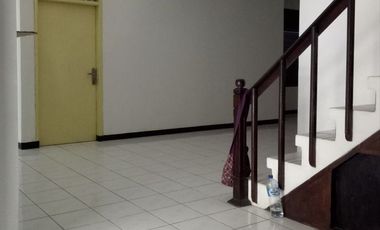 Rumah Wisma Permai STRATEGIS, SIAP HUNI, CARPORT